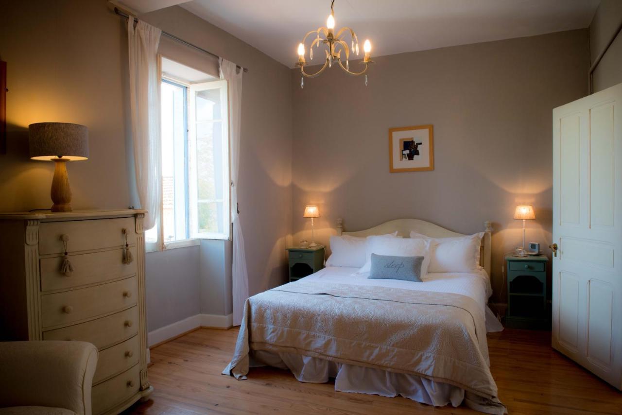 Le Petit Cochon Bed & Breakfast *